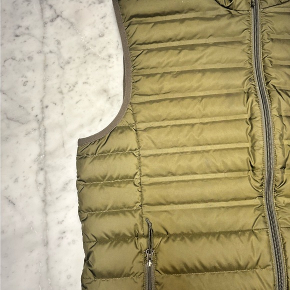 Columbia Olive Puffer Vest - Picture 4 of 5